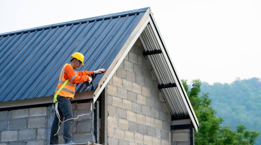 Professional metal roof installation in Le Roy, IL